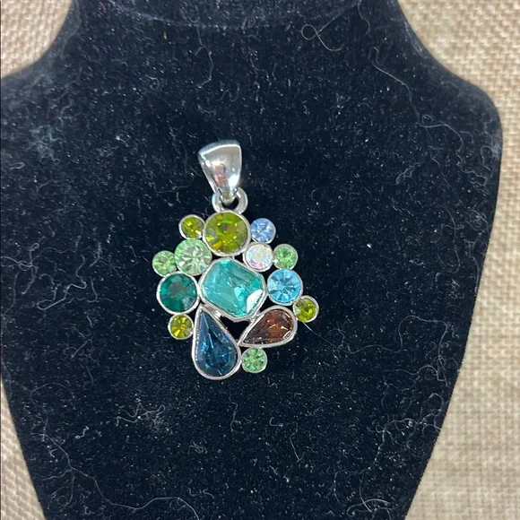 Multicolor Crystal Cluster Pendant Necklace - Women Jewelry - Picture 1 of 3